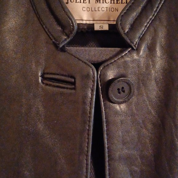 Leather jacket - Picture 2 of 4